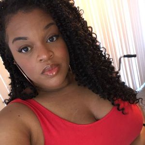 Meet your Posher, Ariel